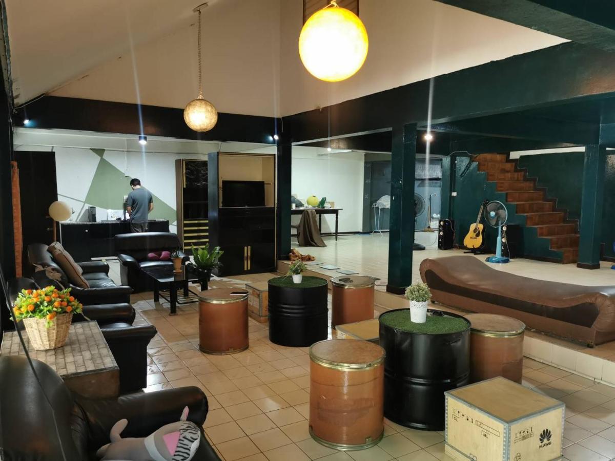 The Chiang Mai Walkers Hotell Exteriör bild